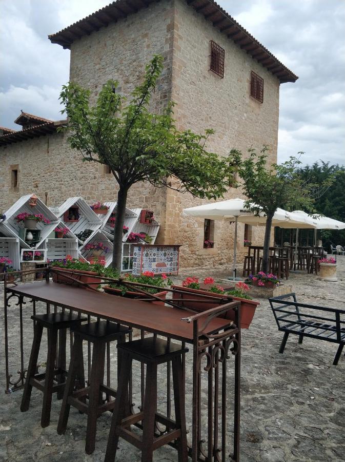 Posada Torre Palacio La Taxuela Villanueva la Lastra Extérieur photo