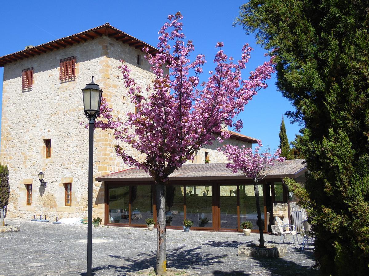Posada Torre Palacio La Taxuela Villanueva la Lastra Extérieur photo